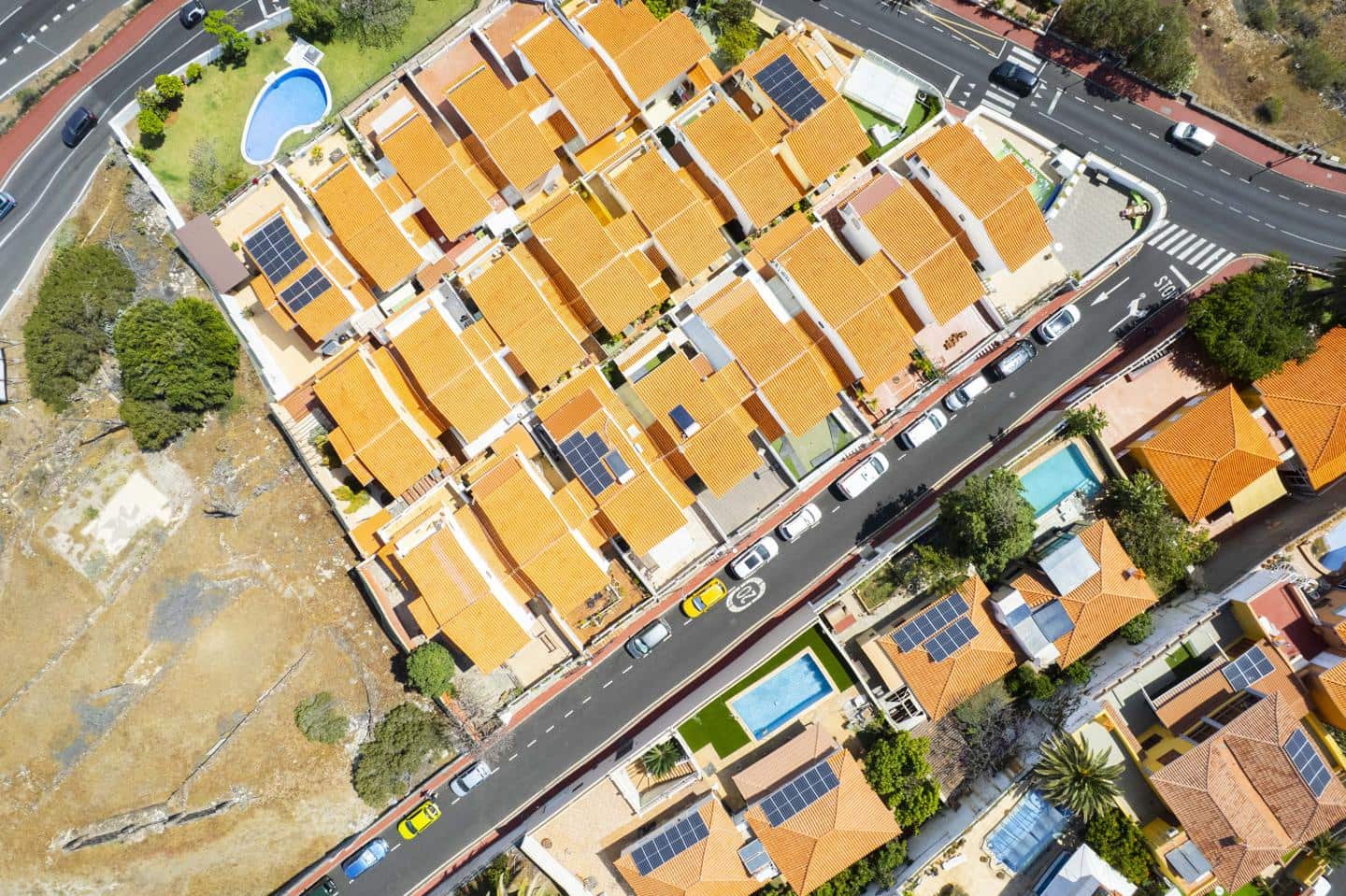 5 bedroom Villa for sale in Radazul with pool garage - € 538,963 (Ref: 9821514)