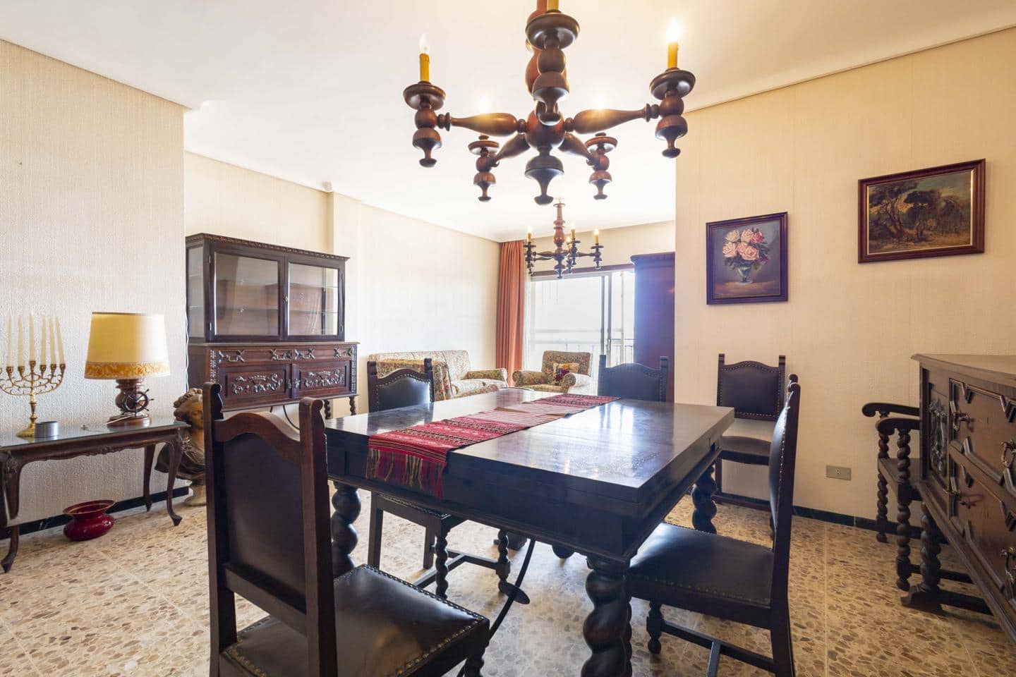 4 bedroom Flat for sale in Santa Cruz de Tenerife with garage - € 545,000 (Ref: 9821594)