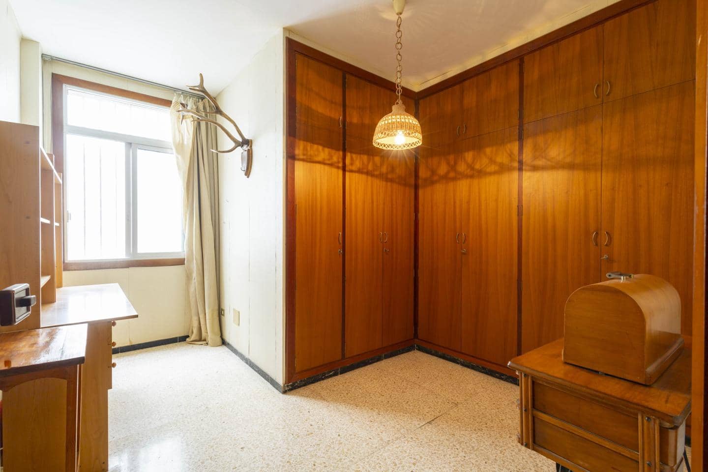 4 bedroom Flat for sale in Santa Cruz de Tenerife with garage - € 545,000 (Ref: 9821594)