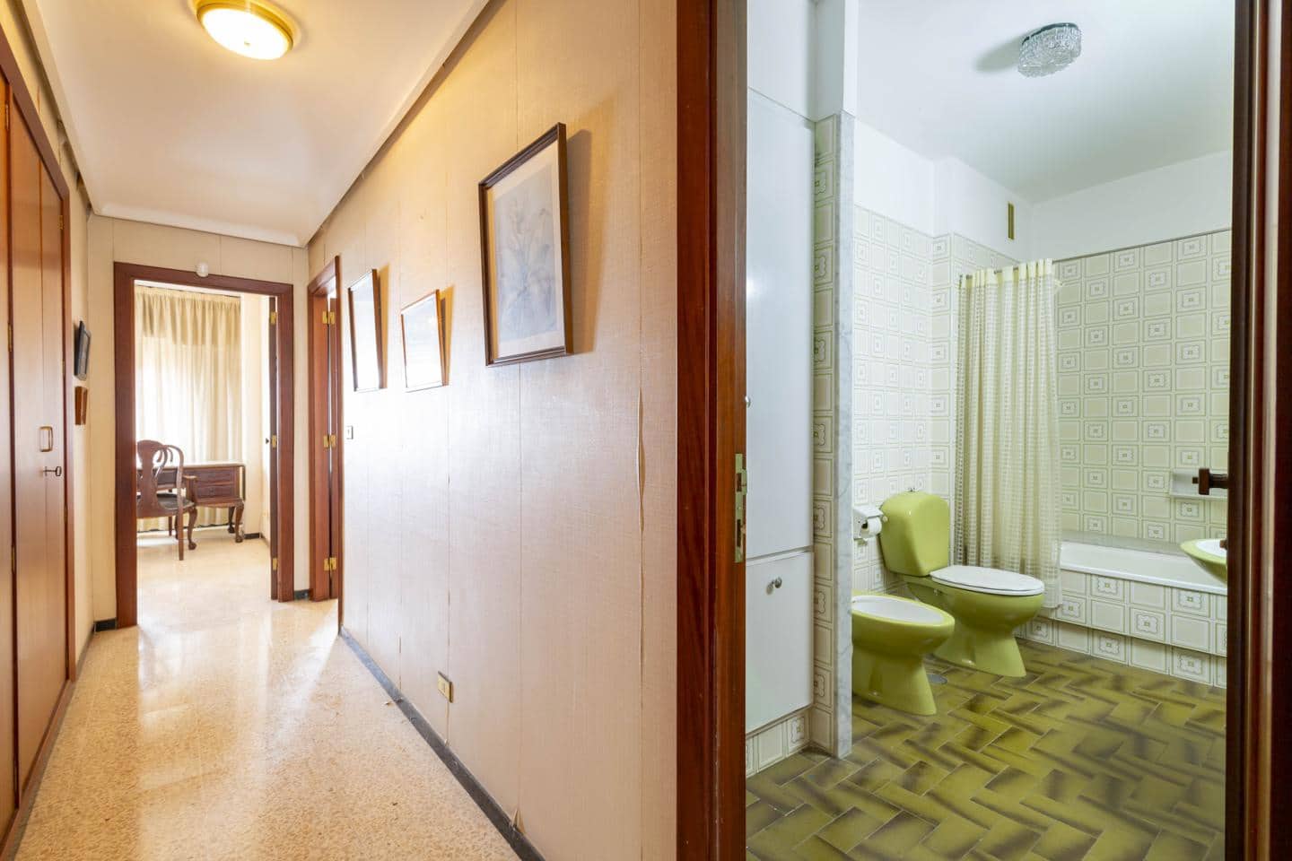 4 bedroom Flat for sale in Santa Cruz de Tenerife with garage - € 545,000 (Ref: 9821594)