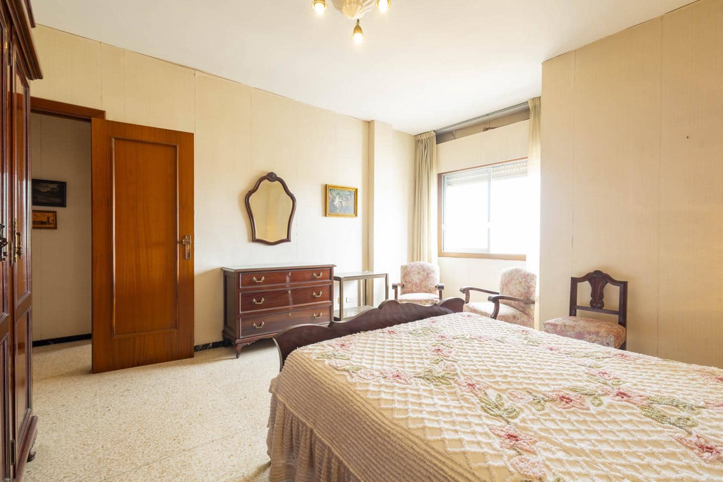 4 bedroom Flat for sale in Santa Cruz de Tenerife with garage - € 545,000 (Ref: 9821594)