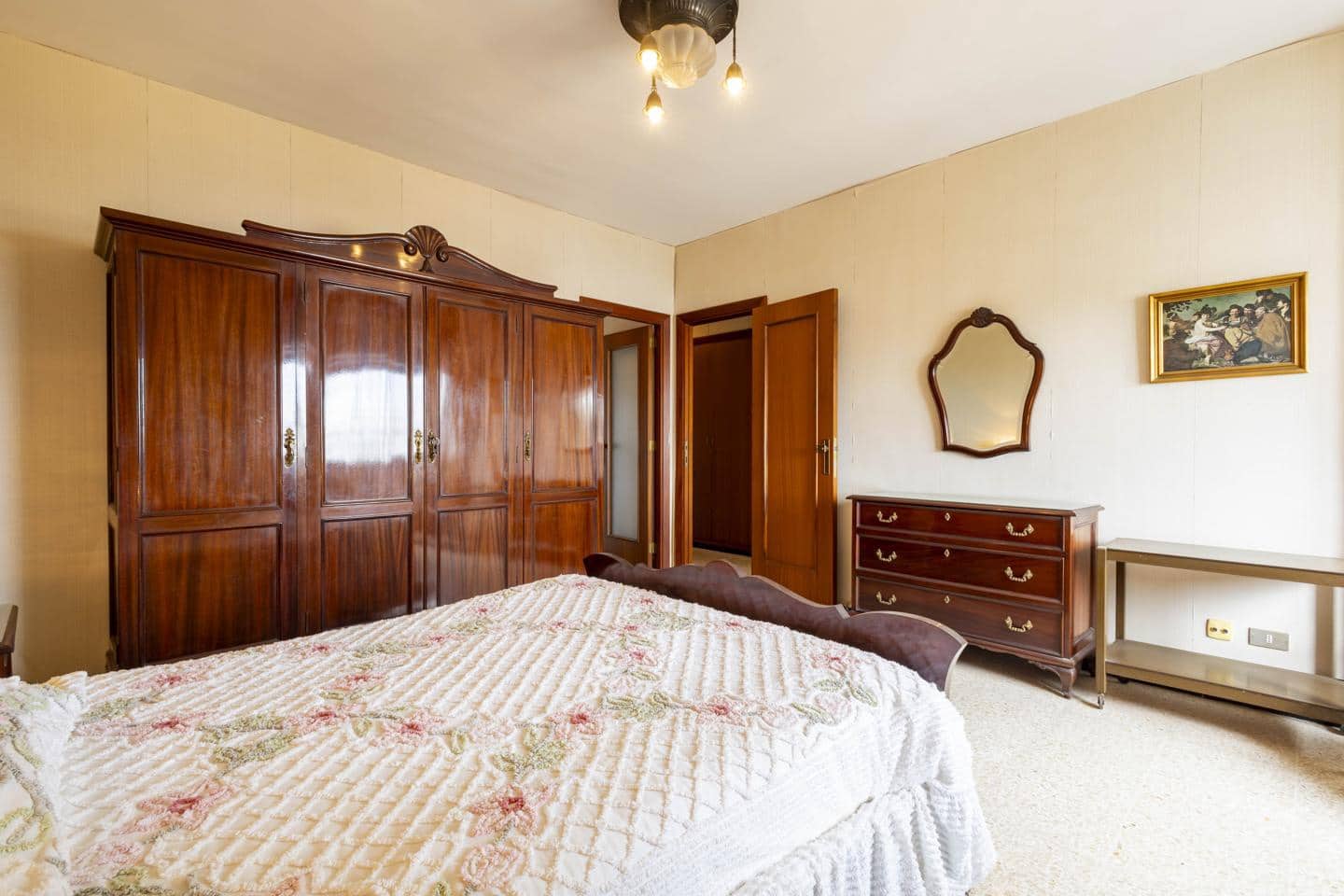 4 bedroom Flat for sale in Santa Cruz de Tenerife with garage - € 545,000 (Ref: 9821594)