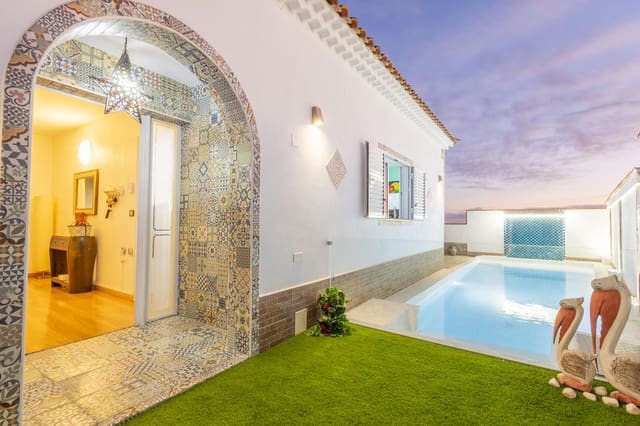 4 Zimmer Villa zu verkaufen in Arona mit Pool - 490.000 € (Ref: 9844572)