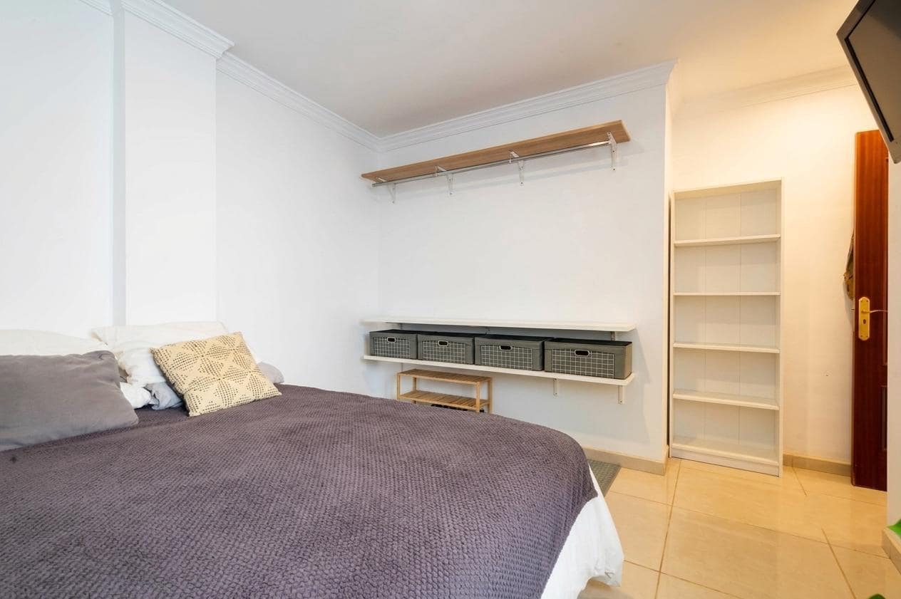 2 bedroom Flat for sale in Santa Cruz de Tenerife - € 218,500 (Ref: 9847687)