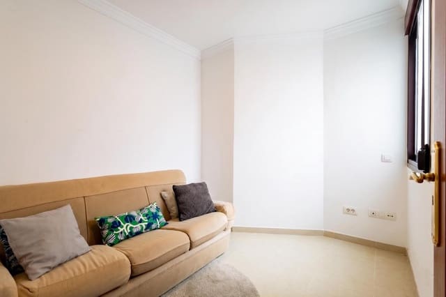 2 bedroom Flat for sale in Nuevo Obrero, Santa Cruz de Tenerife - € 218,500 (Ref: 9847687)
