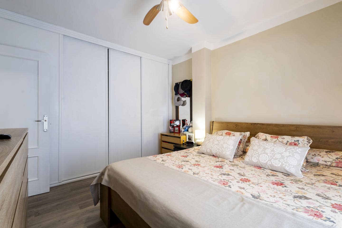 4 sypialnia Willa na sprzedaż w Santa Cruz de Tenerife z basenem - 439 000 € (Ref: 9847864)
