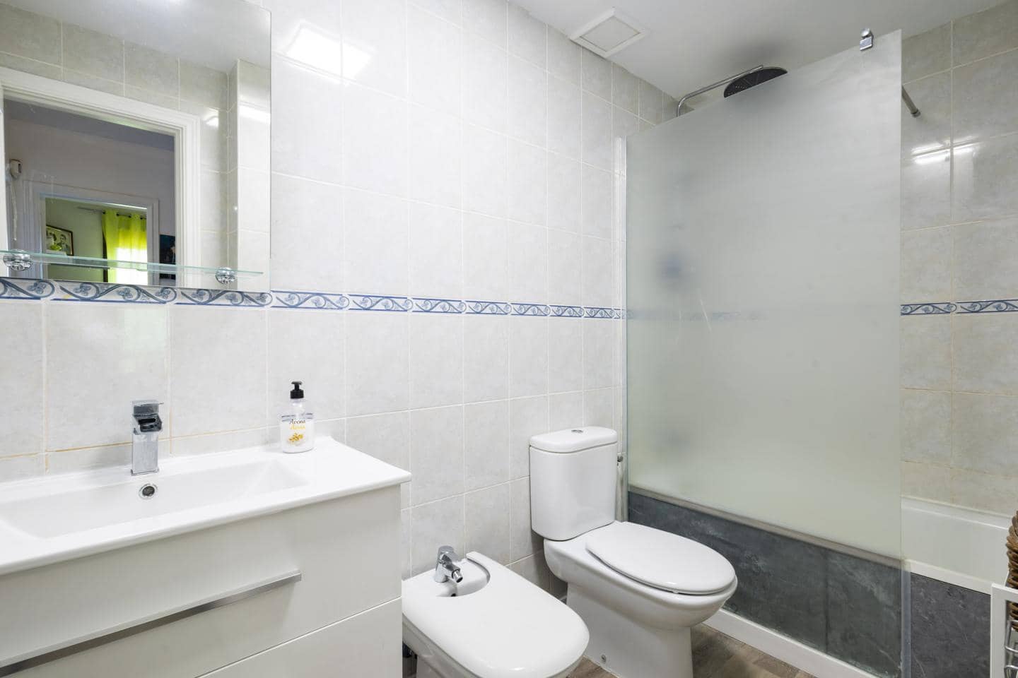 4 sypialnia Willa na sprzedaż w Santa Cruz de Tenerife z basenem - 439 000 € (Ref: 9847864)