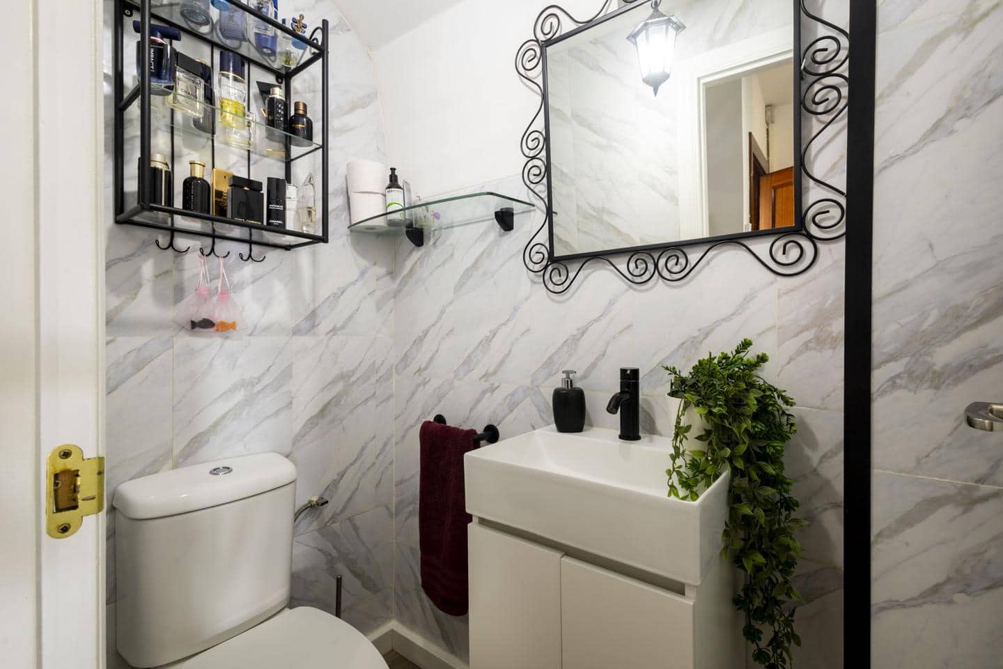 4 sypialnia Willa na sprzedaż w Santa Cruz de Tenerife z basenem - 439 000 € (Ref: 9847864)