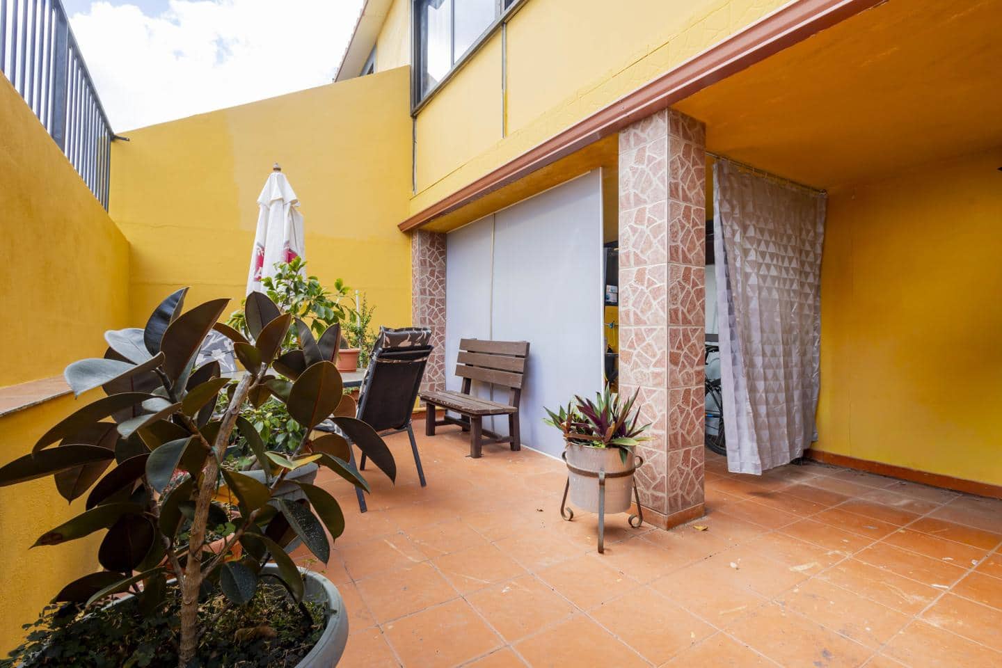 4 sypialnia Willa na sprzedaż w Santa Cruz de Tenerife z basenem - 439 000 € (Ref: 9847864)