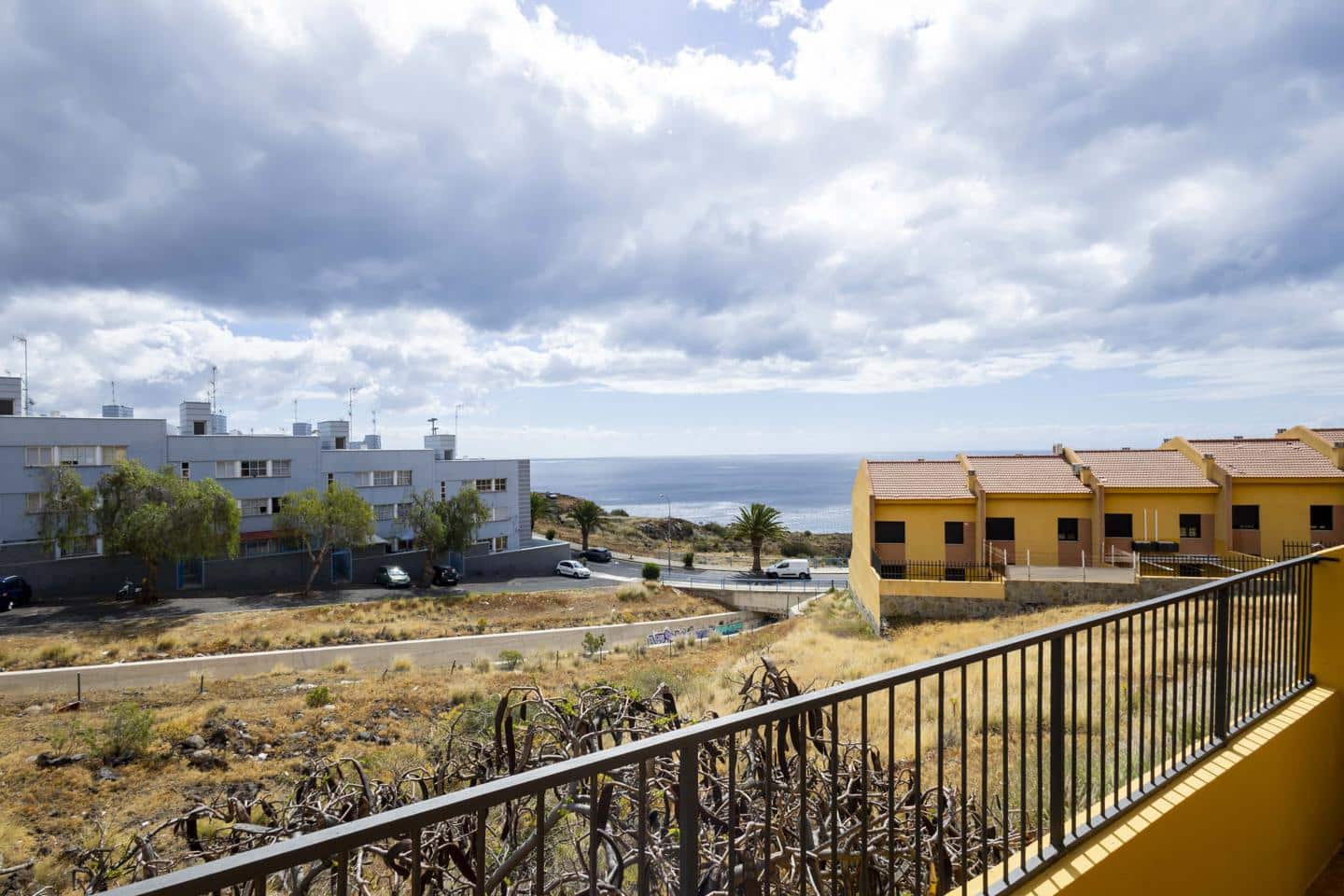 4 sypialnia Willa na sprzedaż w Santa Cruz de Tenerife z basenem - 439 000 € (Ref: 9847864)