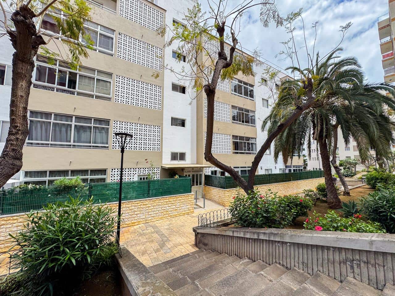 3 bedroom Flat for sale in Puerto de la Cruz - € 185,000 (Ref: 9850524)