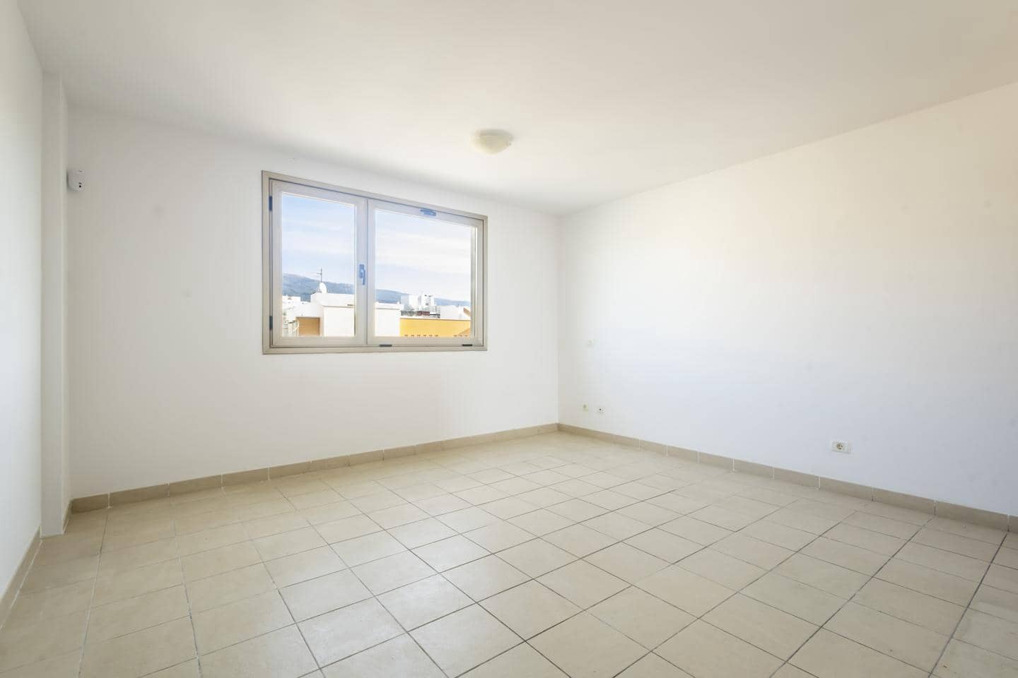 3 quarto Apartamento para venda em San Isidro de Abona com garagem - 215 000 € (Ref: 9852137)
