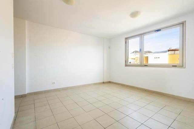 3 camera da letto Appartamento in vendita in San Isidro de Abona, Granadilla de Abona con garage - 215.000 € (Rif: 9852137)