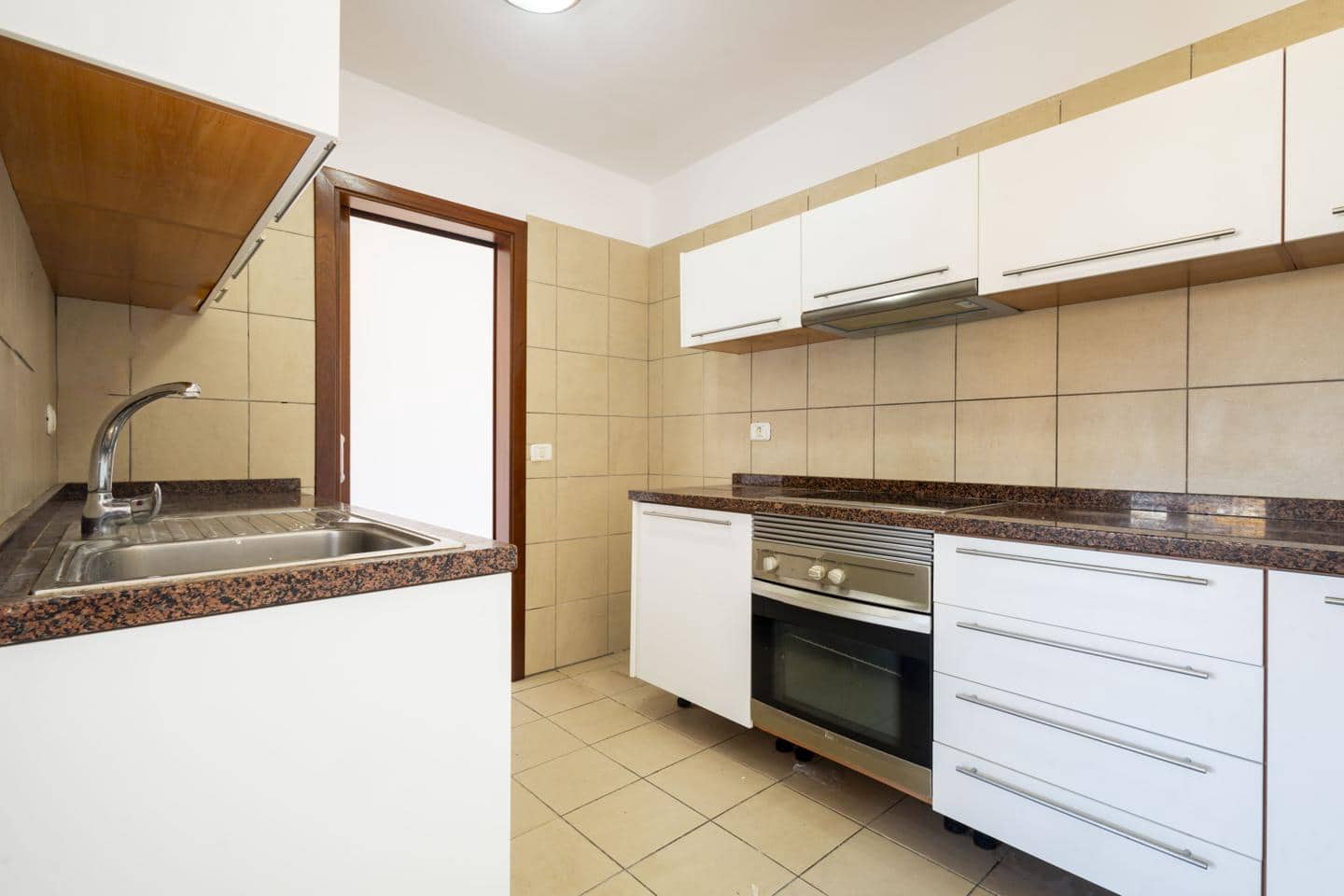 3 quarto Apartamento para venda em San Isidro de Abona com garagem - 215 000 € (Ref: 9852137)