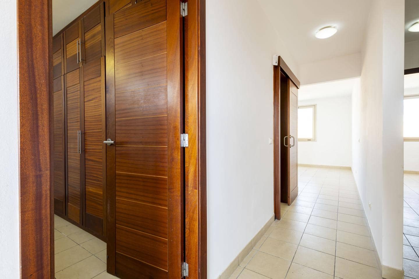 3 quarto Apartamento para venda em San Isidro de Abona com garagem - 215 000 € (Ref: 9852137)