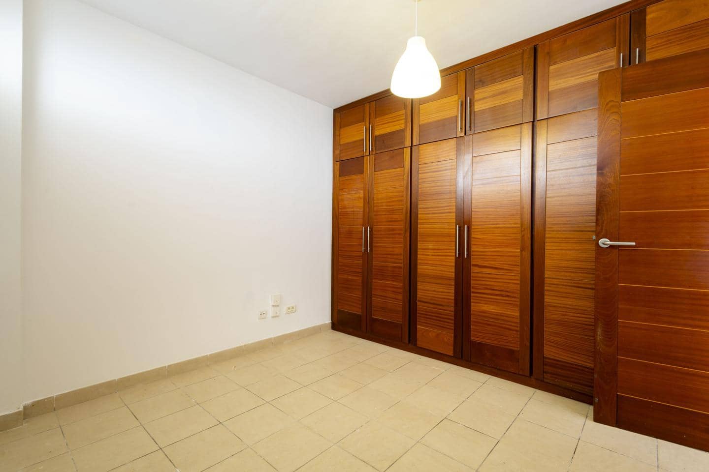 3 quarto Apartamento para venda em San Isidro de Abona com garagem - 215 000 € (Ref: 9852137)