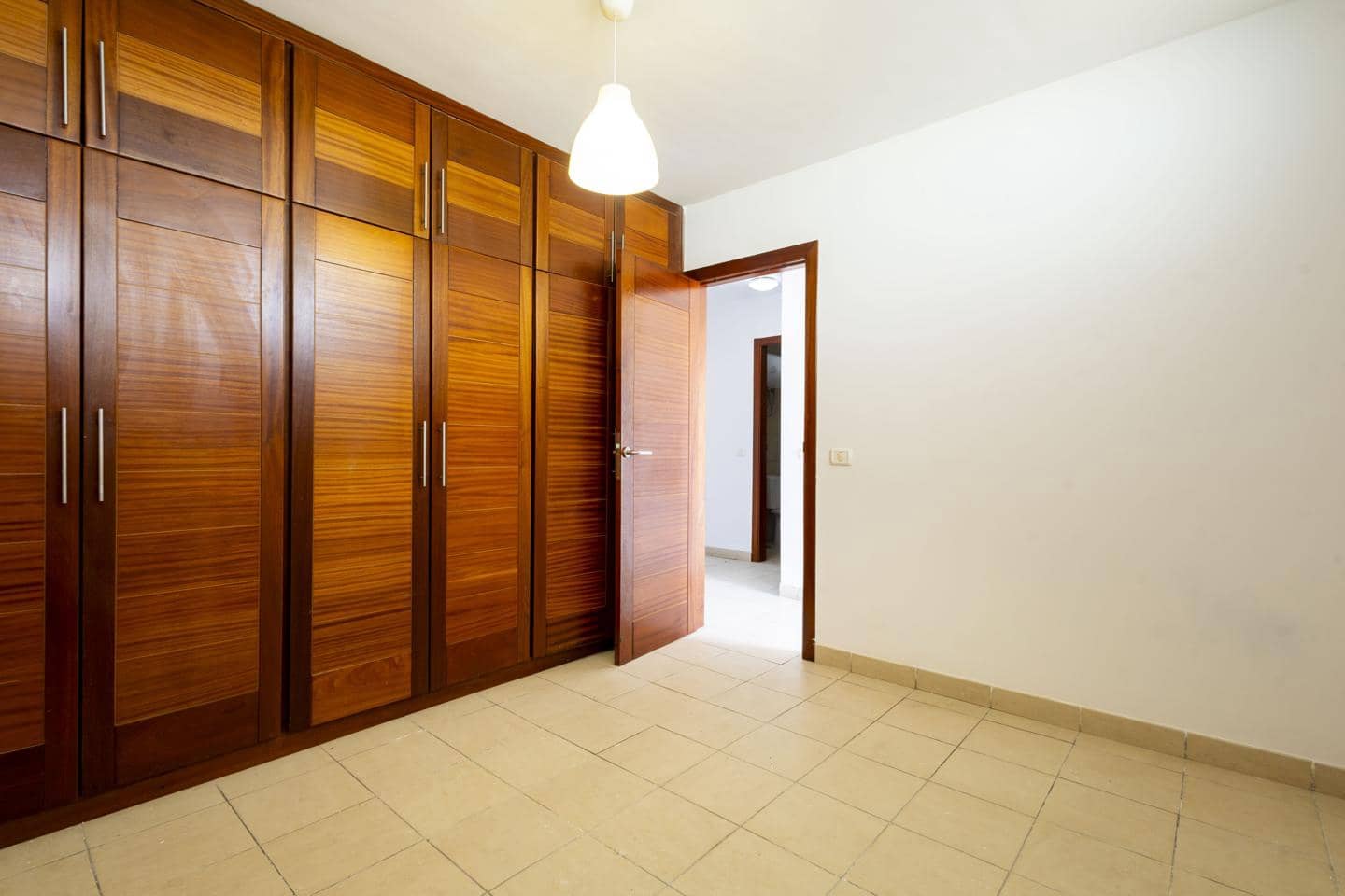 3 quarto Apartamento para venda em San Isidro de Abona com garagem - 215 000 € (Ref: 9852137)