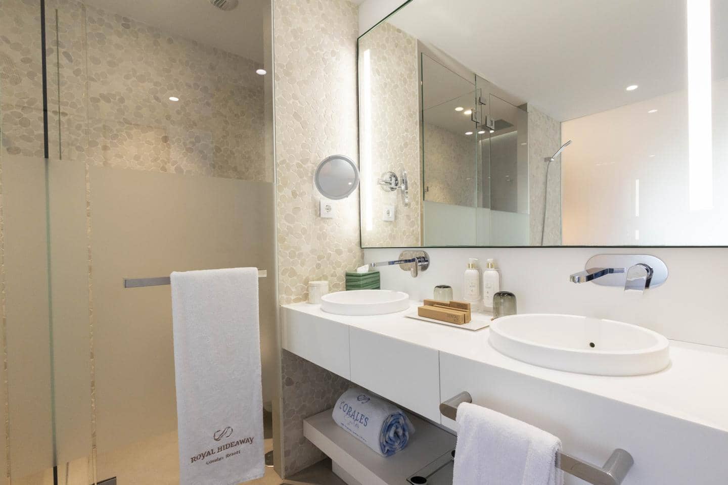 2 chambre Appartement à vendre à La Caleta Adeje avec piscine garage - 1 535 000 € (Ref: 9860680)