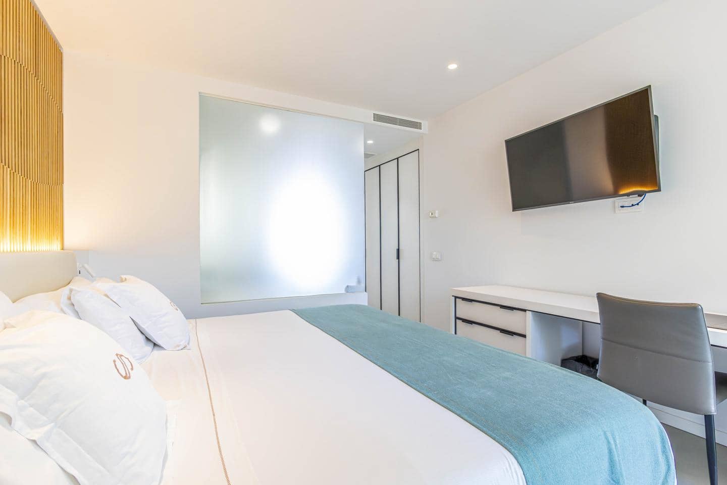 2 chambre Appartement à vendre à La Caleta Adeje avec piscine garage - 1 535 000 € (Ref: 9860680)