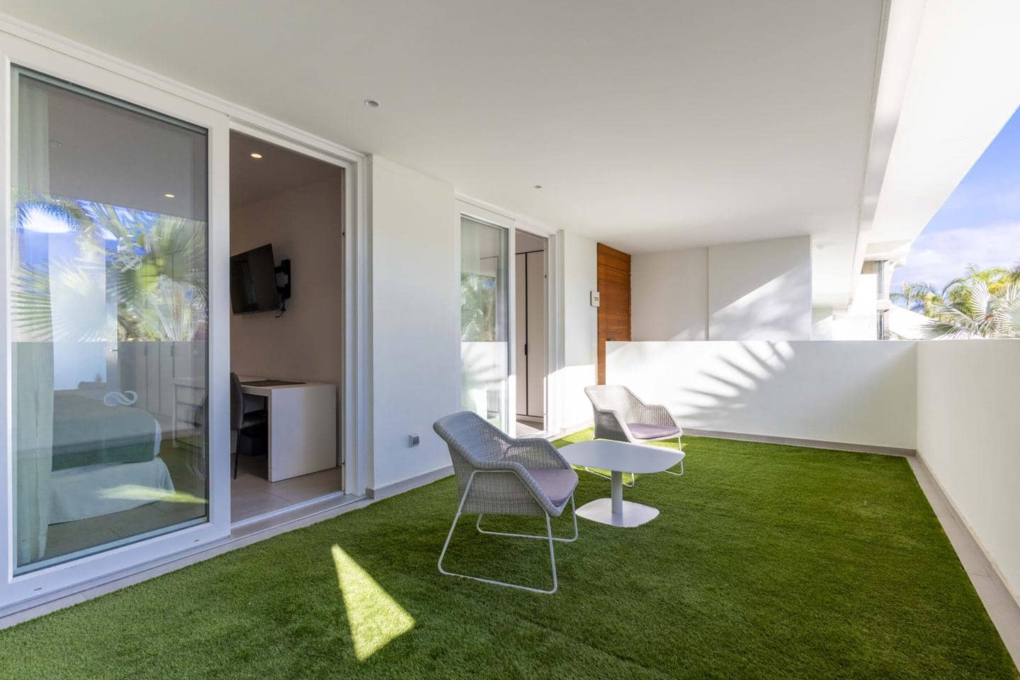 2 chambre Appartement à vendre à La Caleta Adeje avec piscine garage - 1 535 000 € (Ref: 9860680)