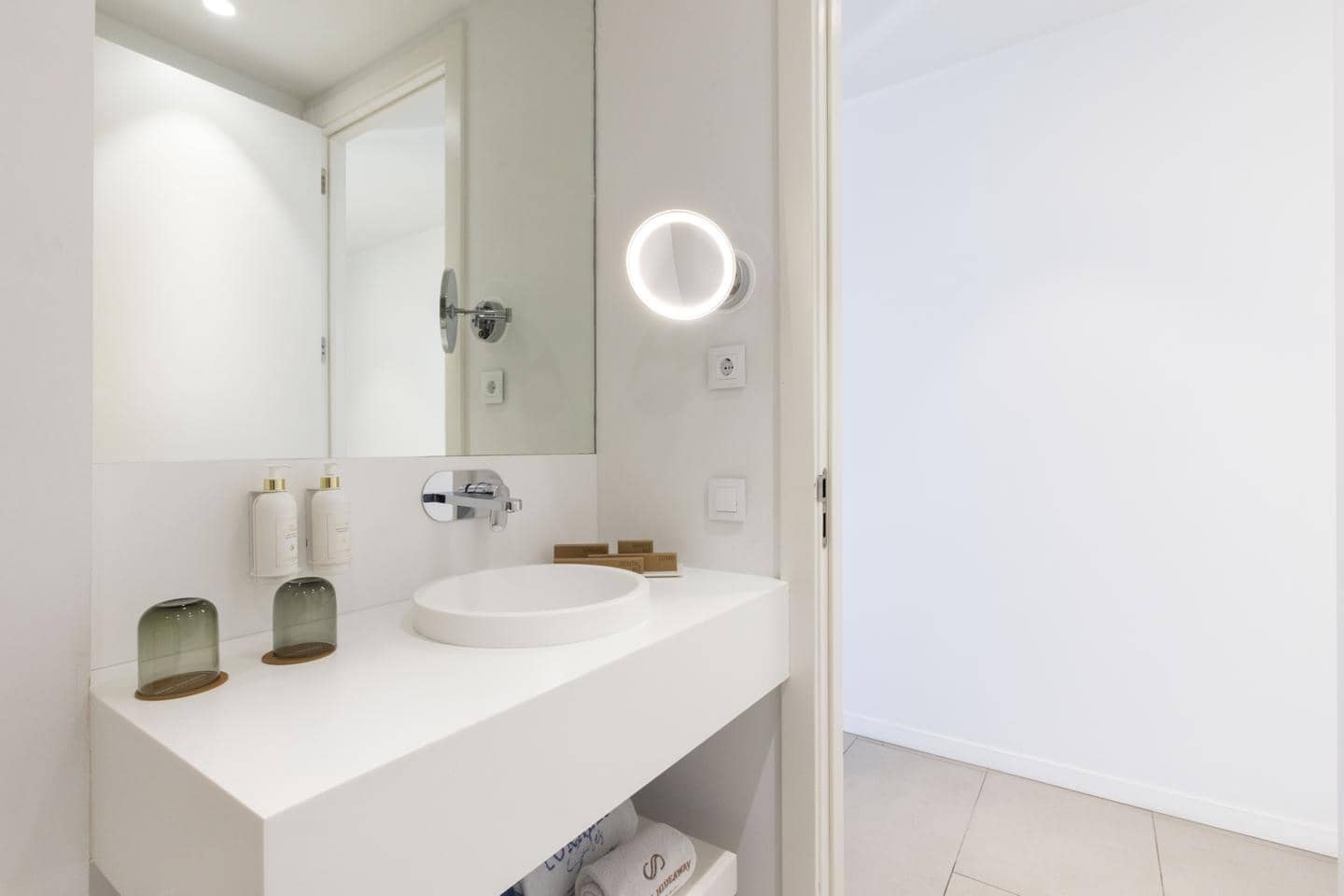 2 chambre Appartement à vendre à La Caleta Adeje avec piscine garage - 1 535 000 € (Ref: 9860680)