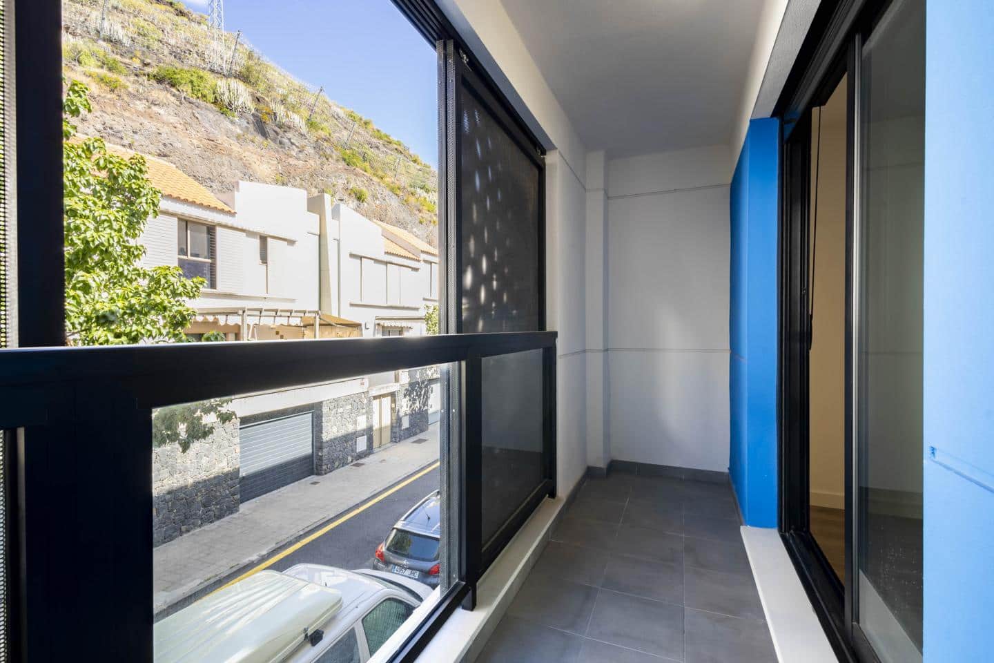 3 bedroom Flat for sale in Santa Cruz de Tenerife with garage - € 305,000 (Ref: 9867362)