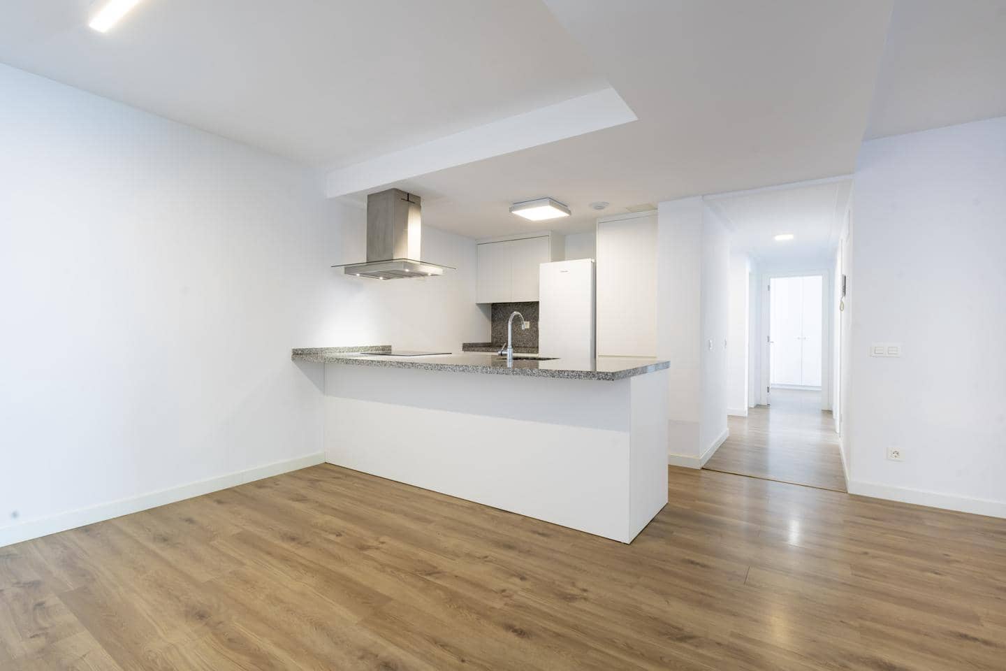 3 bedroom Flat for sale in Santa Cruz de Tenerife with garage - € 305,000 (Ref: 9867362)