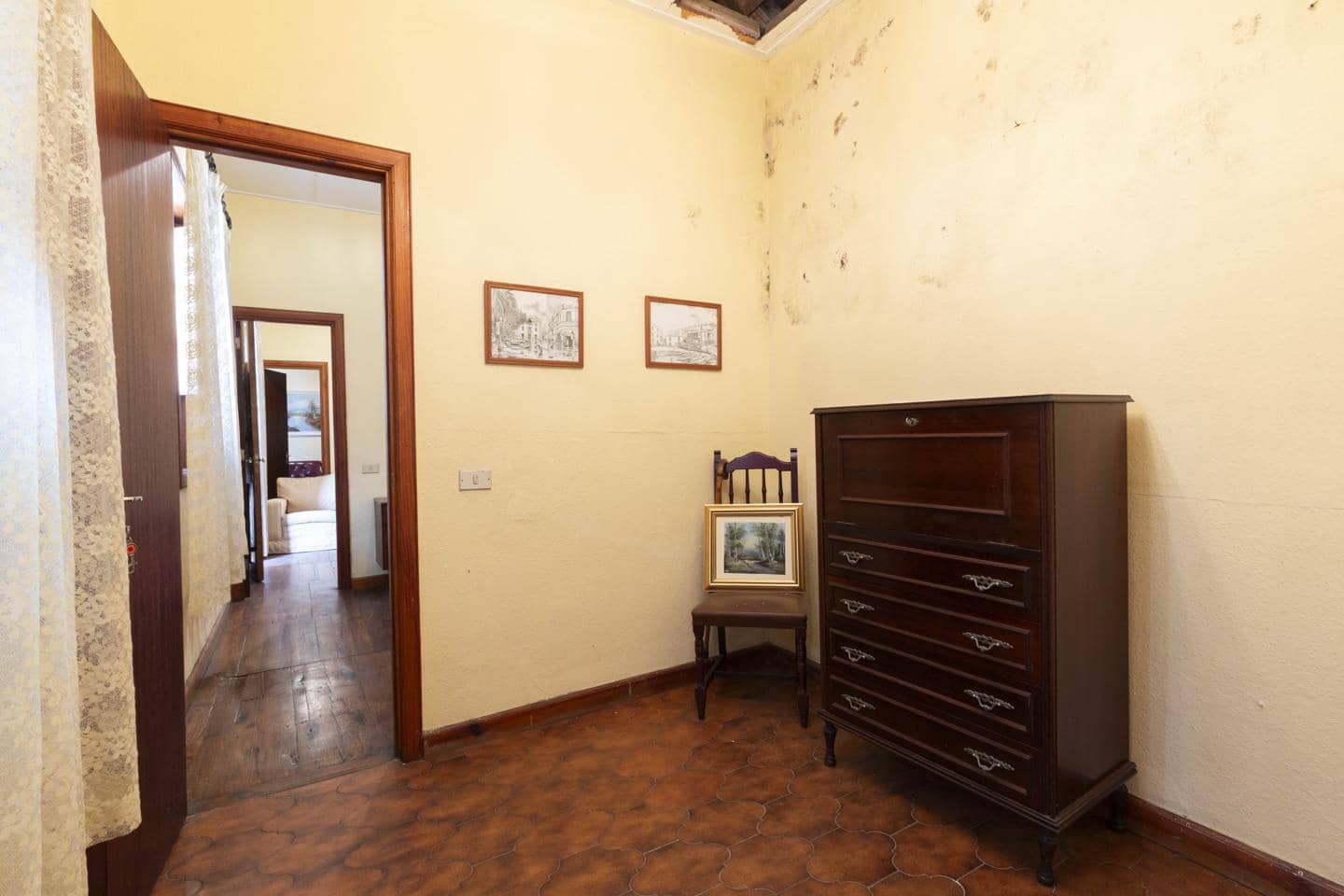 4 bedroom Villa for sale in Puerto de la Cruz - € 250,000 (Ref: 9867941)