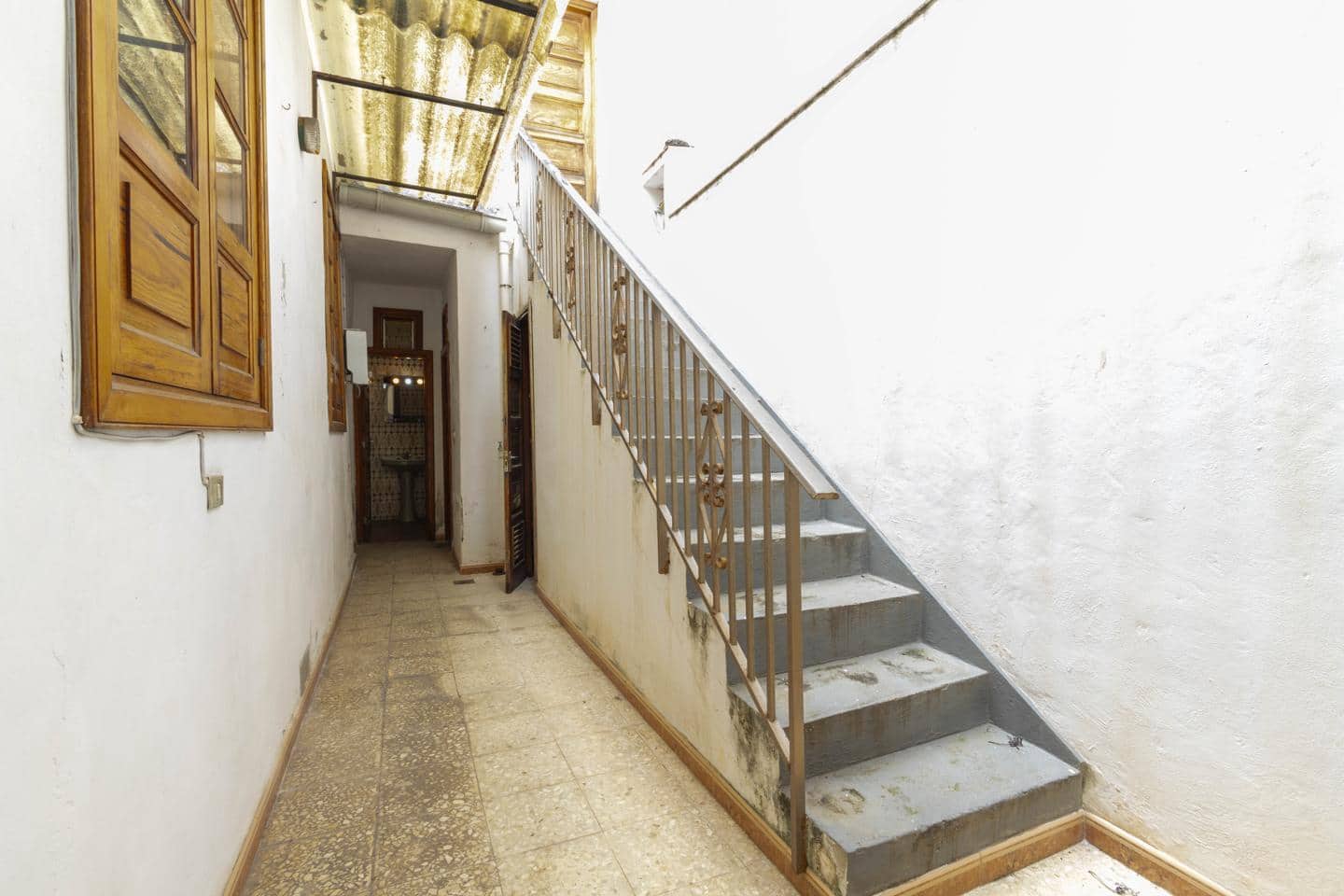 4 bedroom Villa for sale in Puerto de la Cruz - € 250,000 (Ref: 9867941)