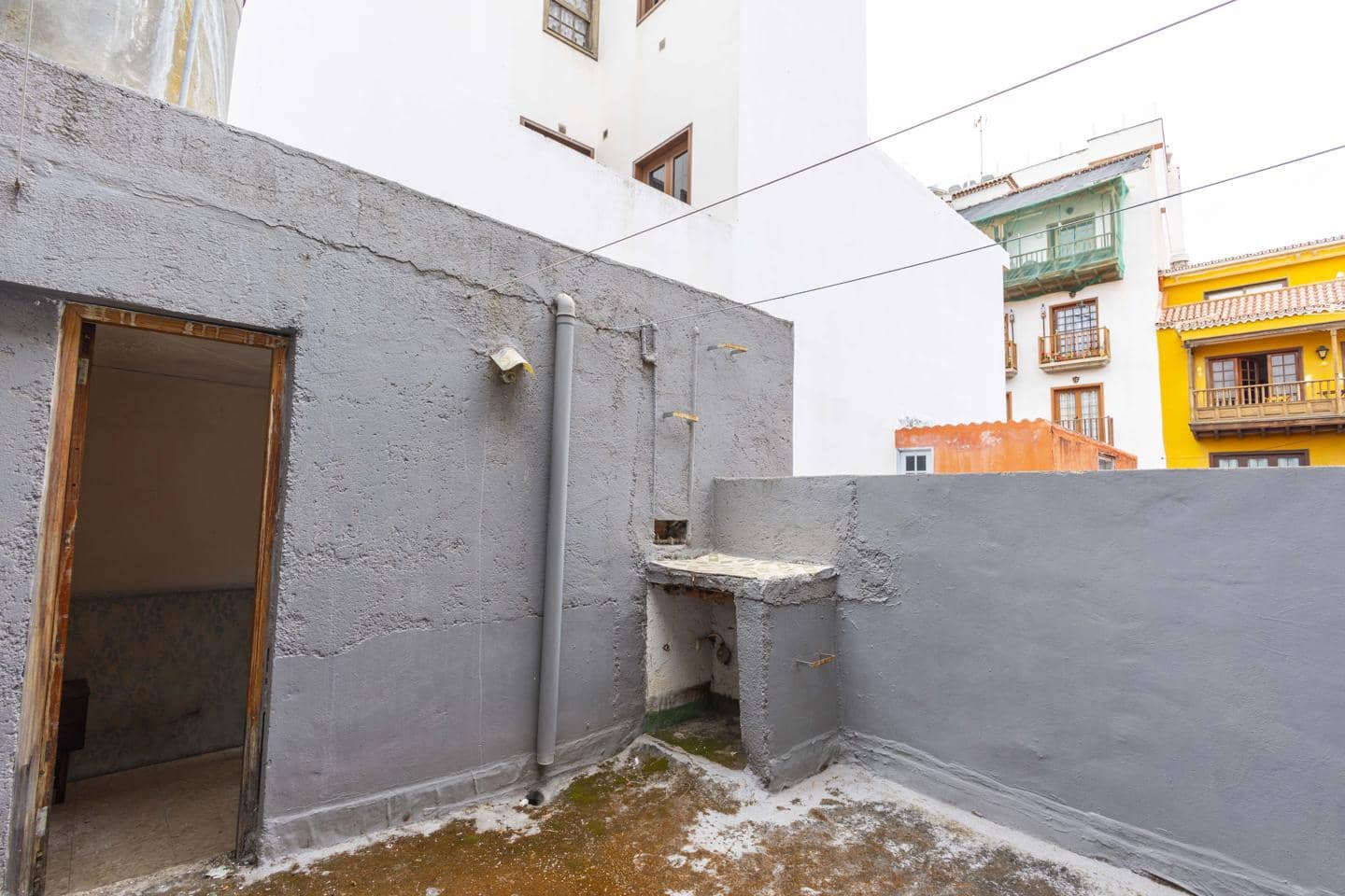 4 bedroom Villa for sale in Puerto de la Cruz - € 250,000 (Ref: 9867941)