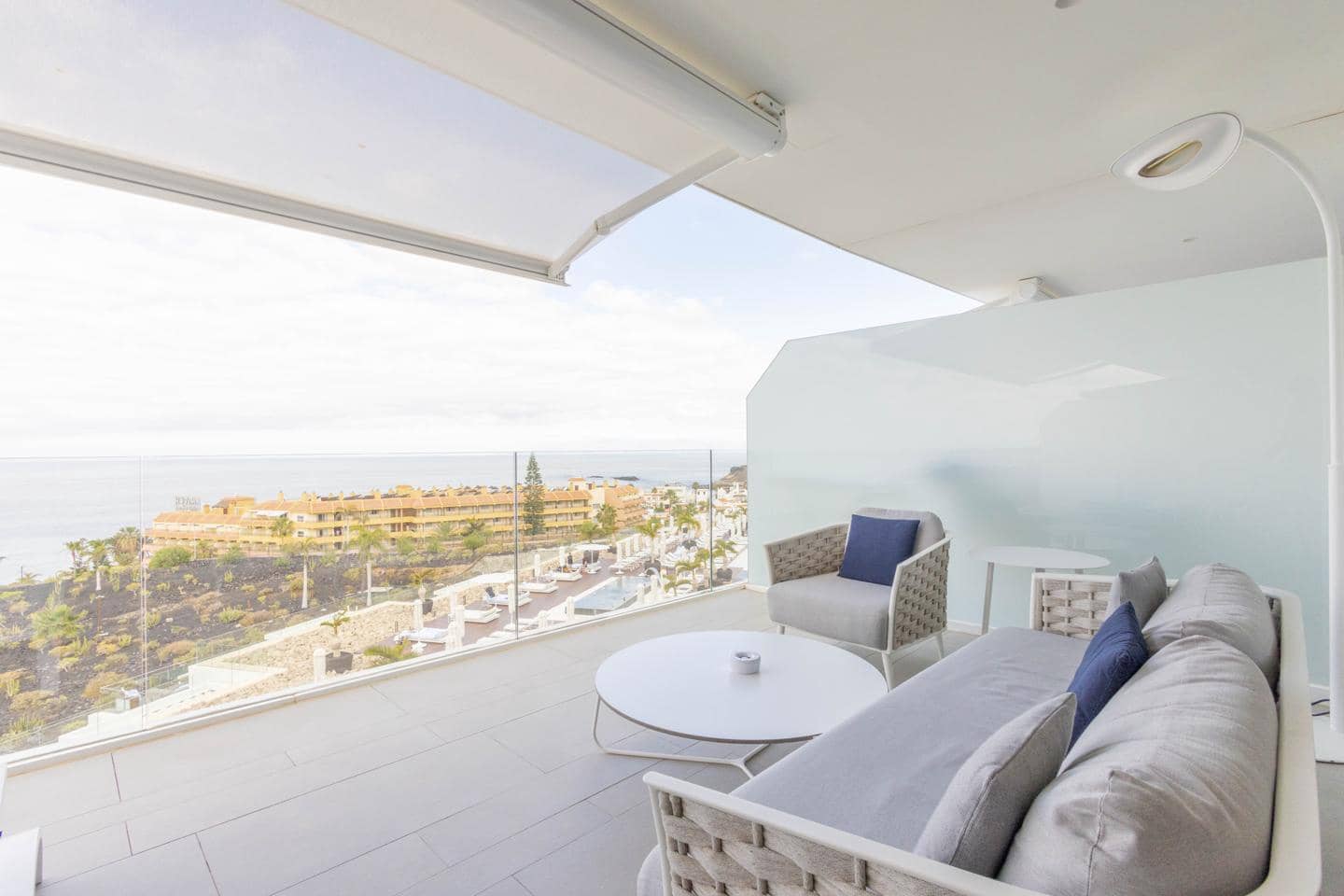 1 sovrum Lägenhet till salu i Adeje med pool garage - 780 000 € (Ref: 9897291)
