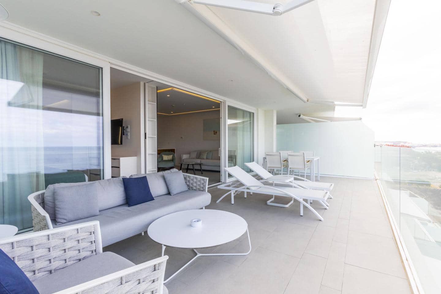 1 sovrum Lägenhet till salu i Adeje med pool garage - 780 000 € (Ref: 9897291)