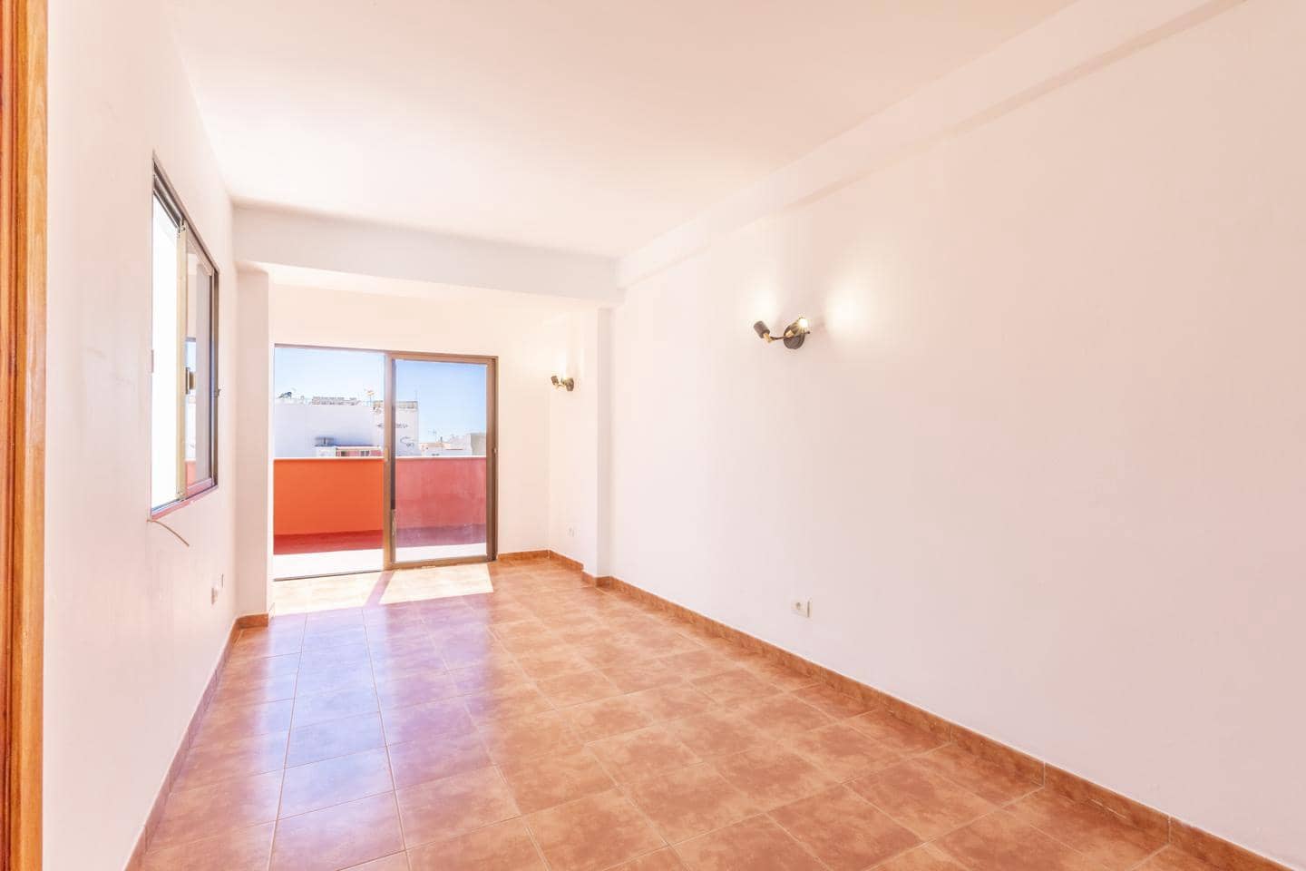 1 bedroom Flat for sale in Puerto de la Cruz - € 210,000 (Ref: 9925659)