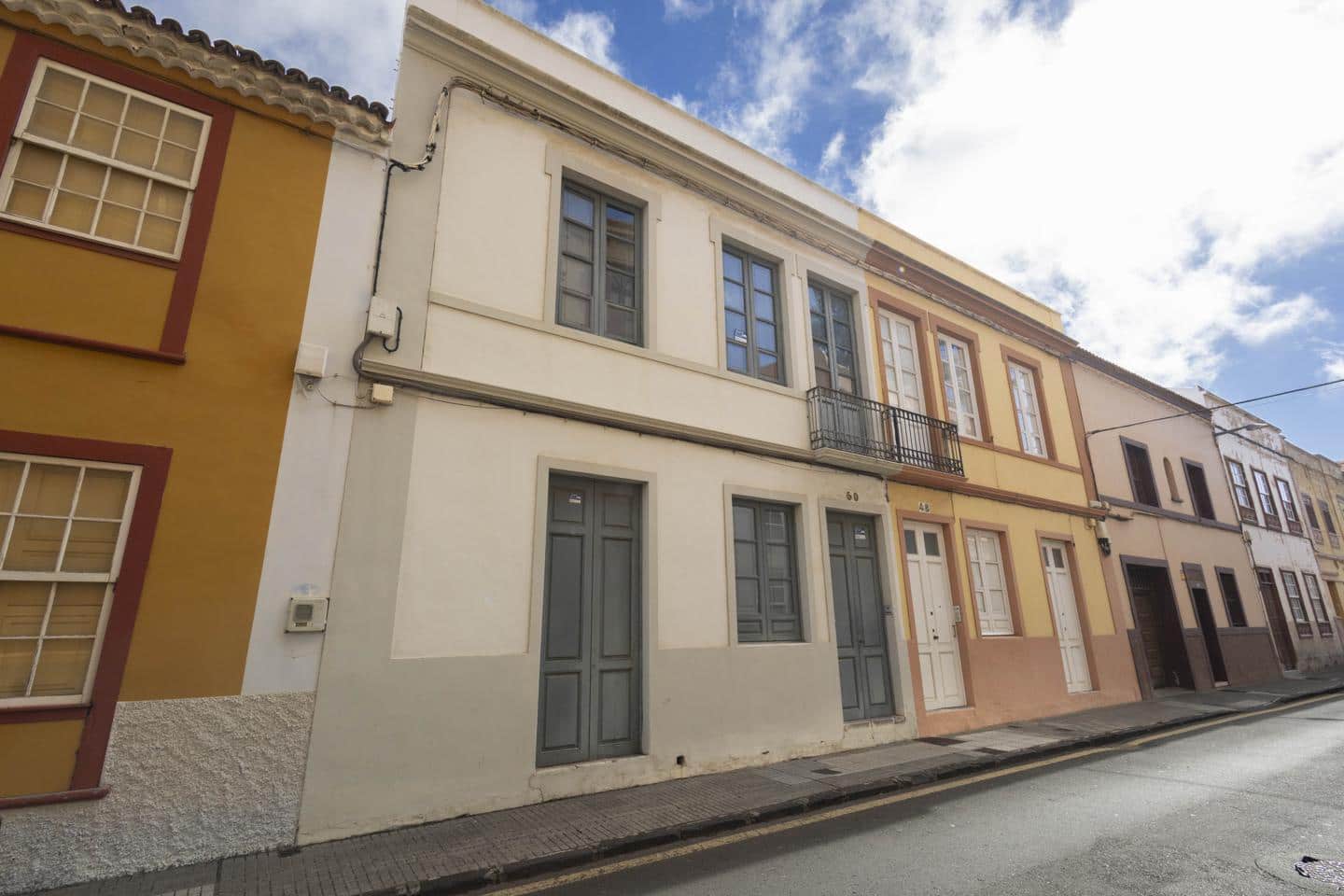3 bedroom Villa for sale in San Cristobal de La Laguna - € 630,000 (Ref: 9928164)