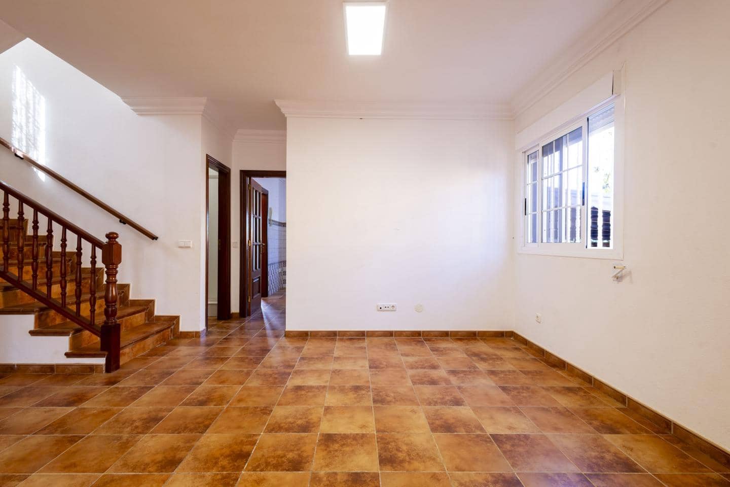 4 bedroom Villa for sale in Tacoronte with pool garage - € 475,000 (Ref: 9991830)
