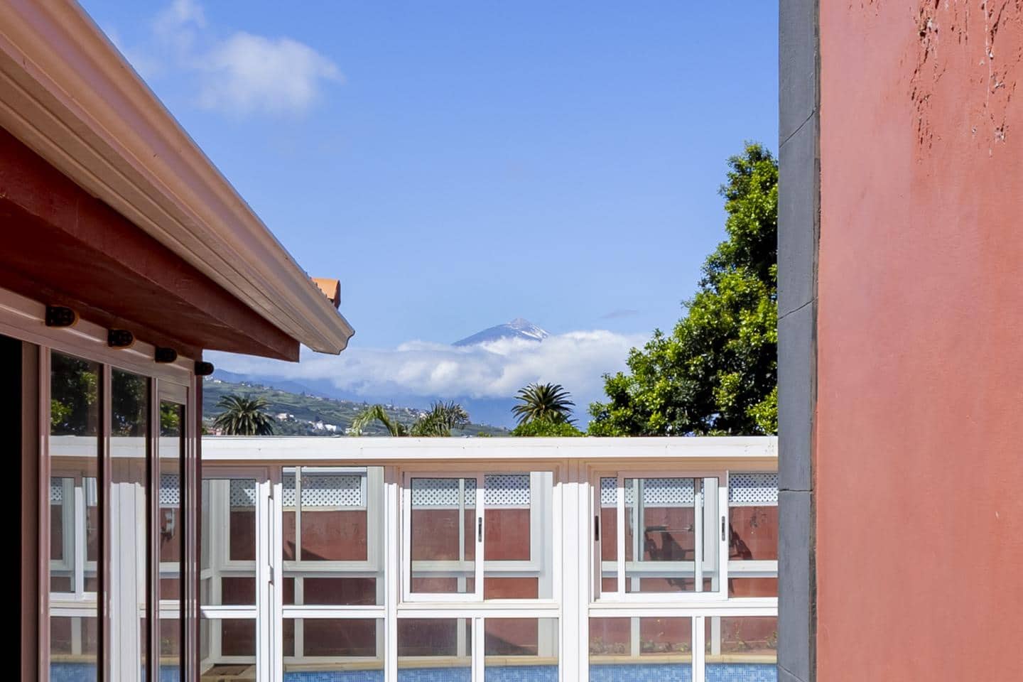 4 bedroom Villa for sale in Tacoronte with pool garage - € 475,000 (Ref: 9991830)