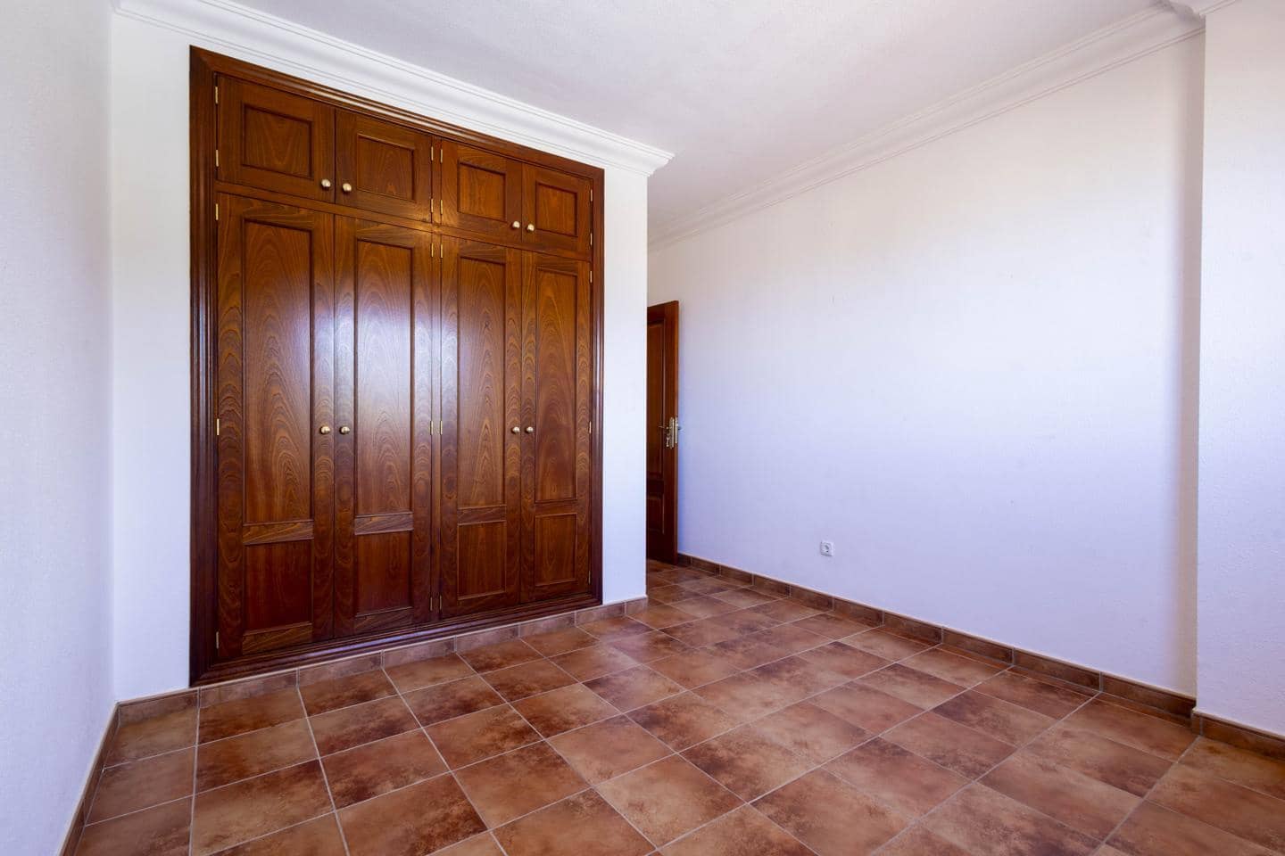 4 bedroom Villa for sale in Tacoronte with pool garage - € 475,000 (Ref: 9991830)