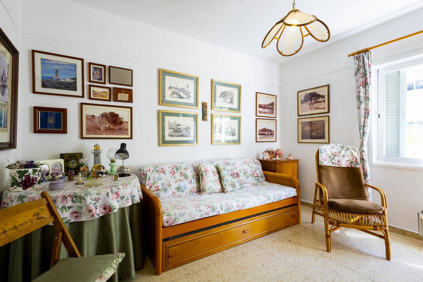 4 soveværelse Lejlighed til salg i Santa Cruz de Tenerife med garage - € 450.000 (Ref: 9999297)