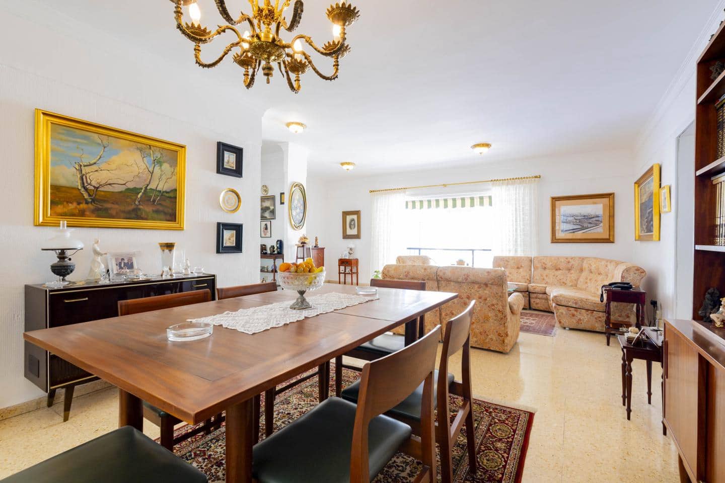 4 soveværelse Lejlighed til salg i Santa Cruz de Tenerife med garage - € 450.000 (Ref: 9999297)