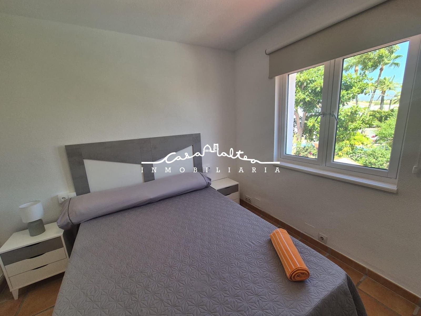 2 bedroom Apartment for rent in Alfaz del Pi / L'Alfas del Pi with pool - € 1,500 (Ref: 10015704)