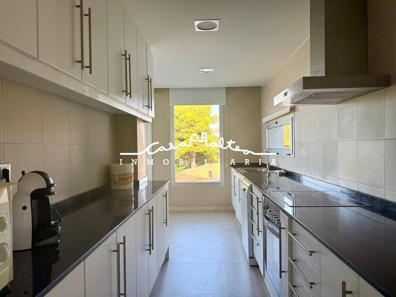 Villa/Maison de 4 chambres à louer à Altea avec piscine garage - 2 800 € (Ref: 10015705)