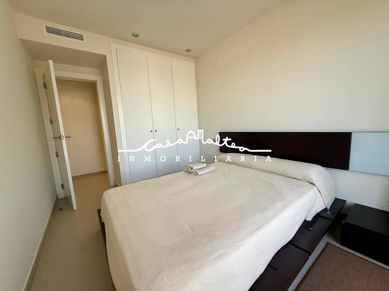 Villa/Maison de 4 chambres à louer à Altea avec piscine garage - 2 800 € (Ref: 10015705)