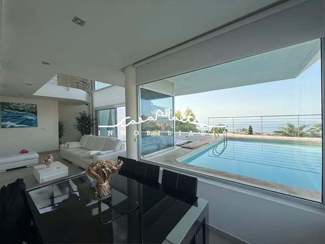 Villa/Maison de 4 chambres à louer à Altea avec piscine garage - 2 800 € (Ref: 10015705)