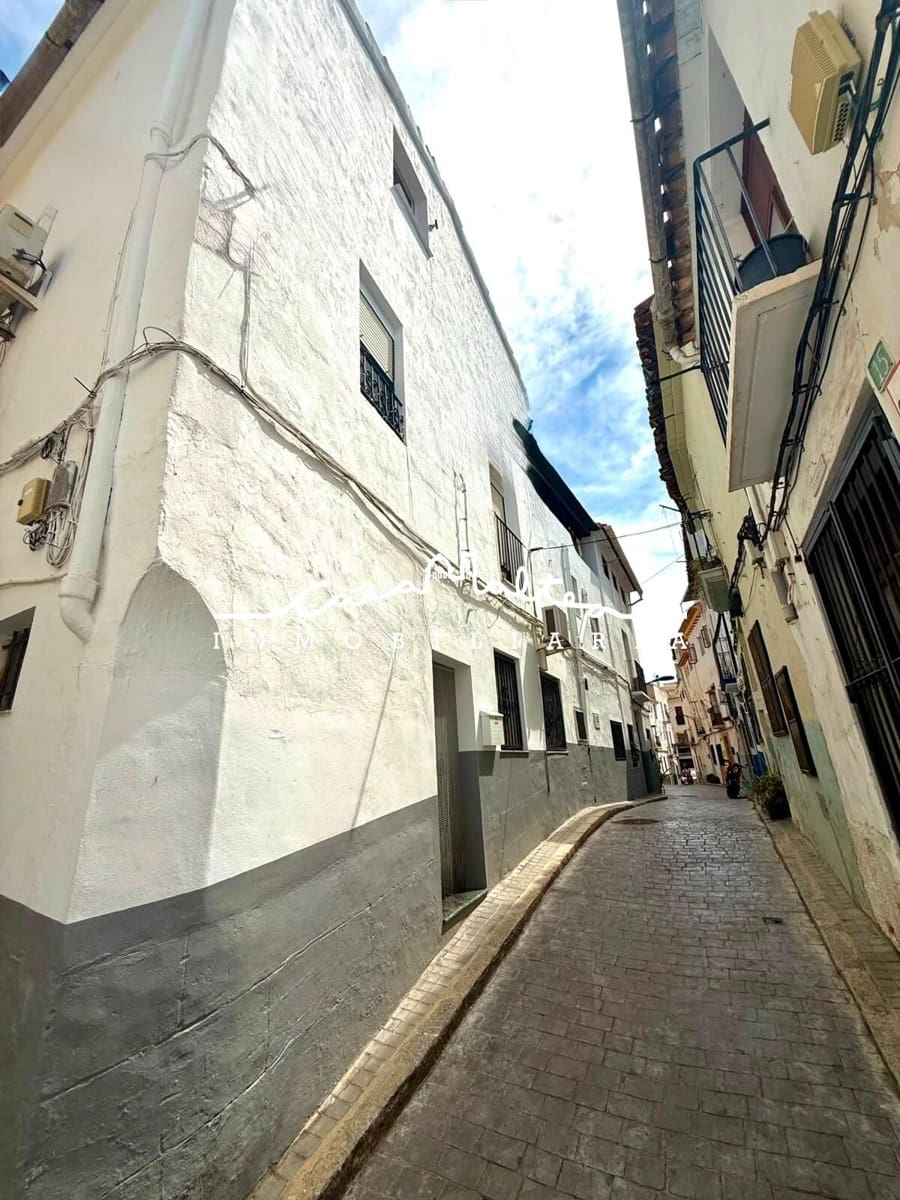 4 bedroom Townhouse for sale in Callosa d'En Sarria - € 195,000 (Ref: 10022584)