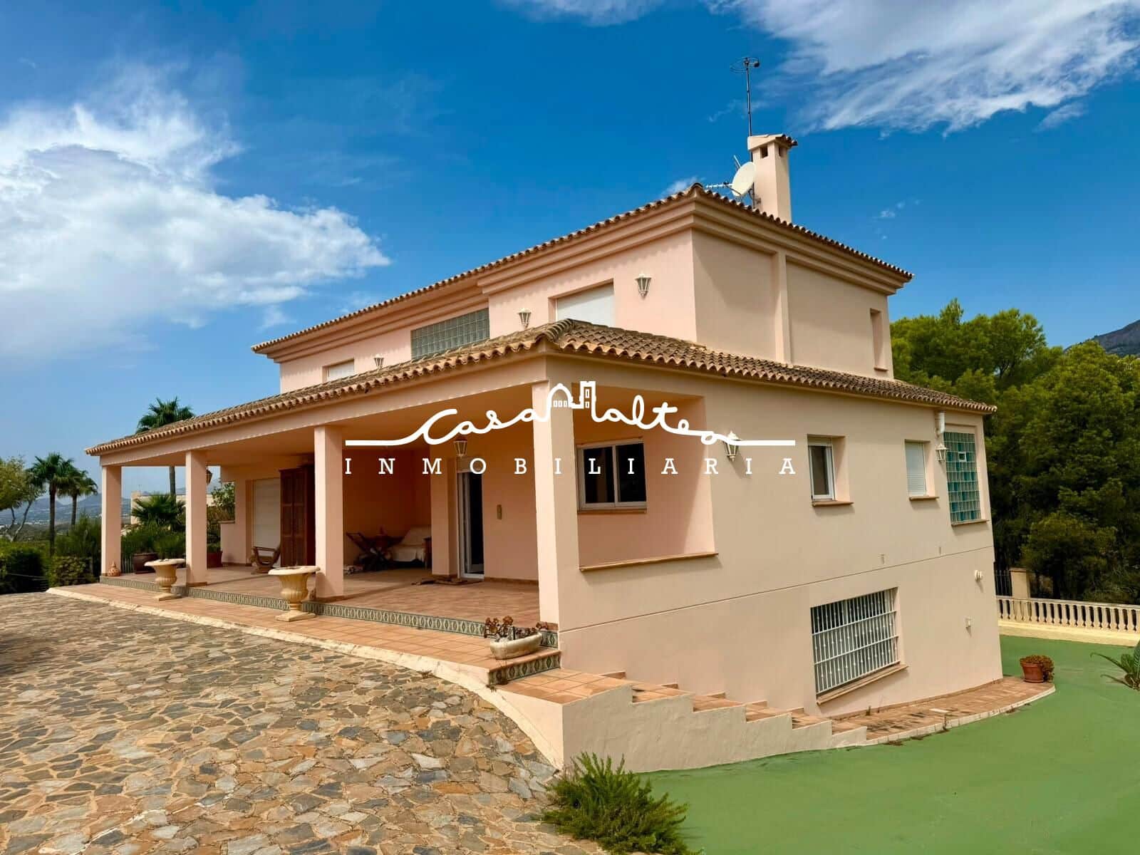 5 sovrum Villa till salu i Altea med garage - 1 800 000 € (Ref: 10030688)