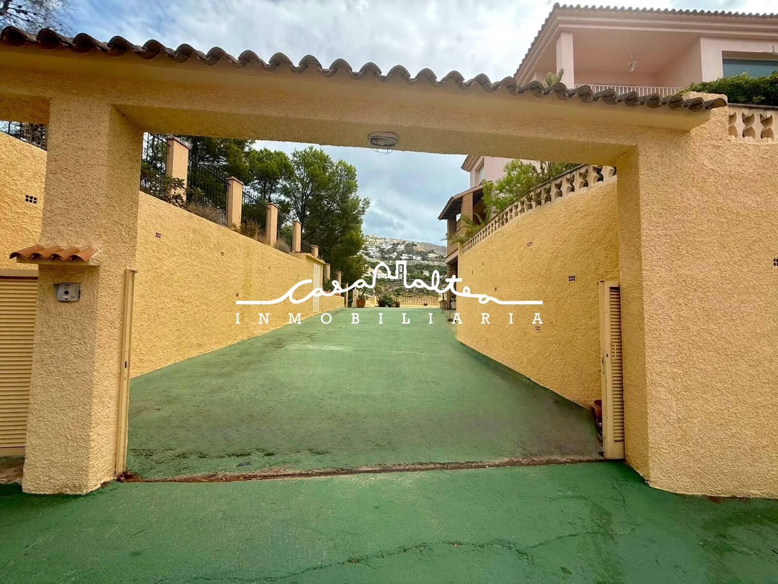 5 sovrum Villa till salu i Altea med garage - 1 800 000 € (Ref: 10030688)
