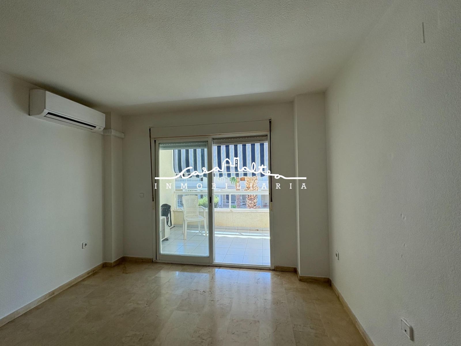 4 soveværelse Lejlighed til salg i Alfaz del Pi / L'Alfas del Pi med swimmingpool garage - € 326.500 (Ref: 10081436)