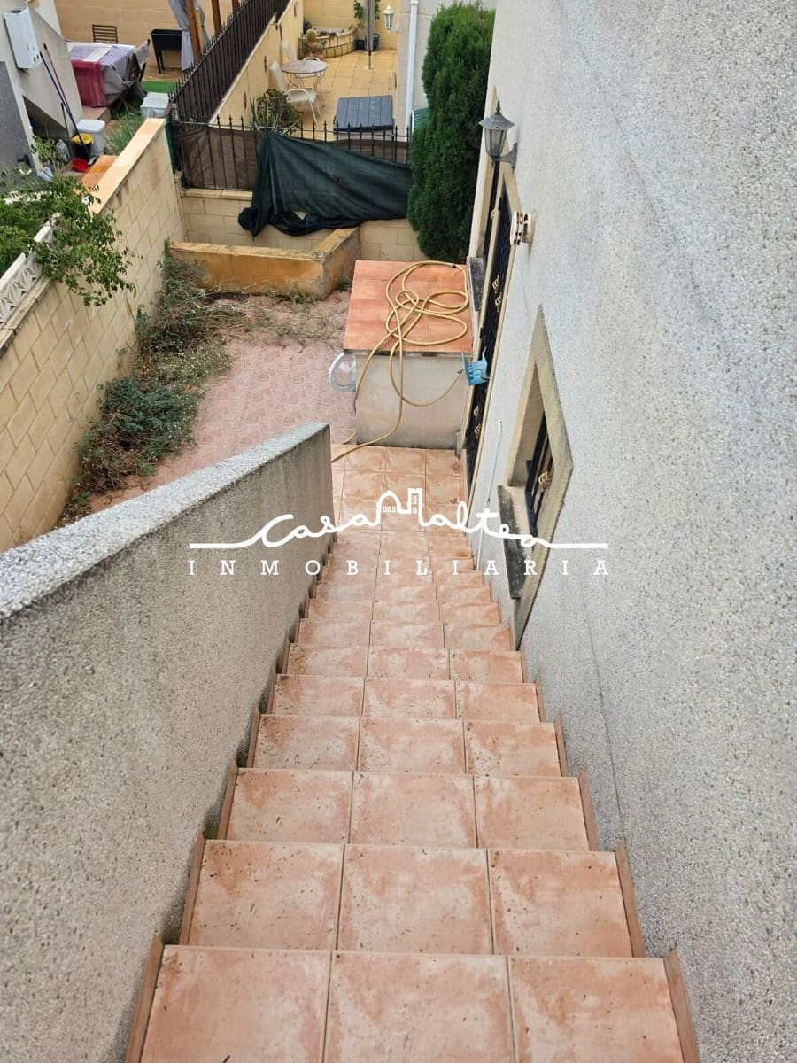 2 bedroom Villa for sale in Polop with pool - € 220,000 (Ref: 10161633)