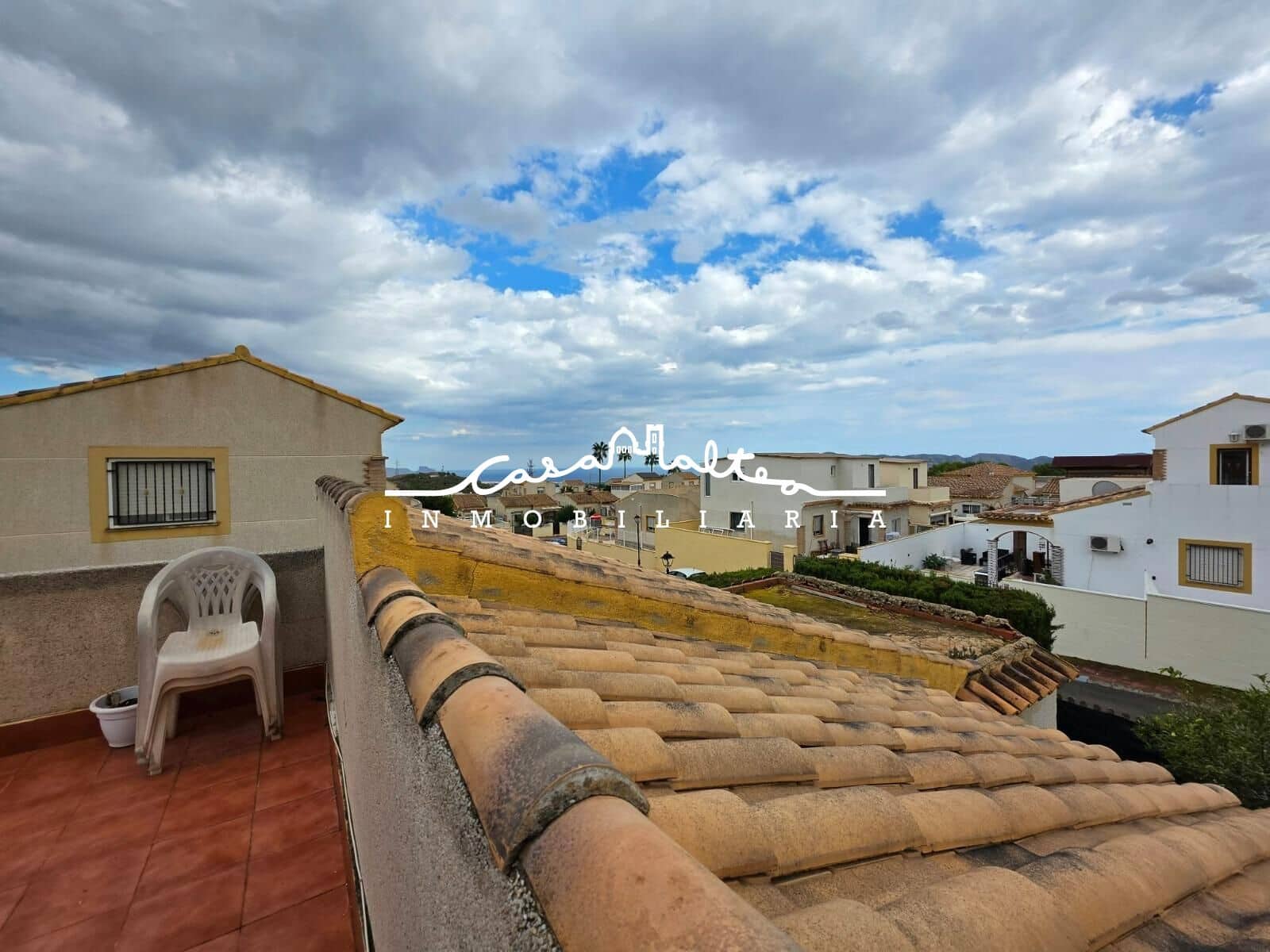 2 bedroom Villa for sale in Polop with pool - € 220,000 (Ref: 10161633)