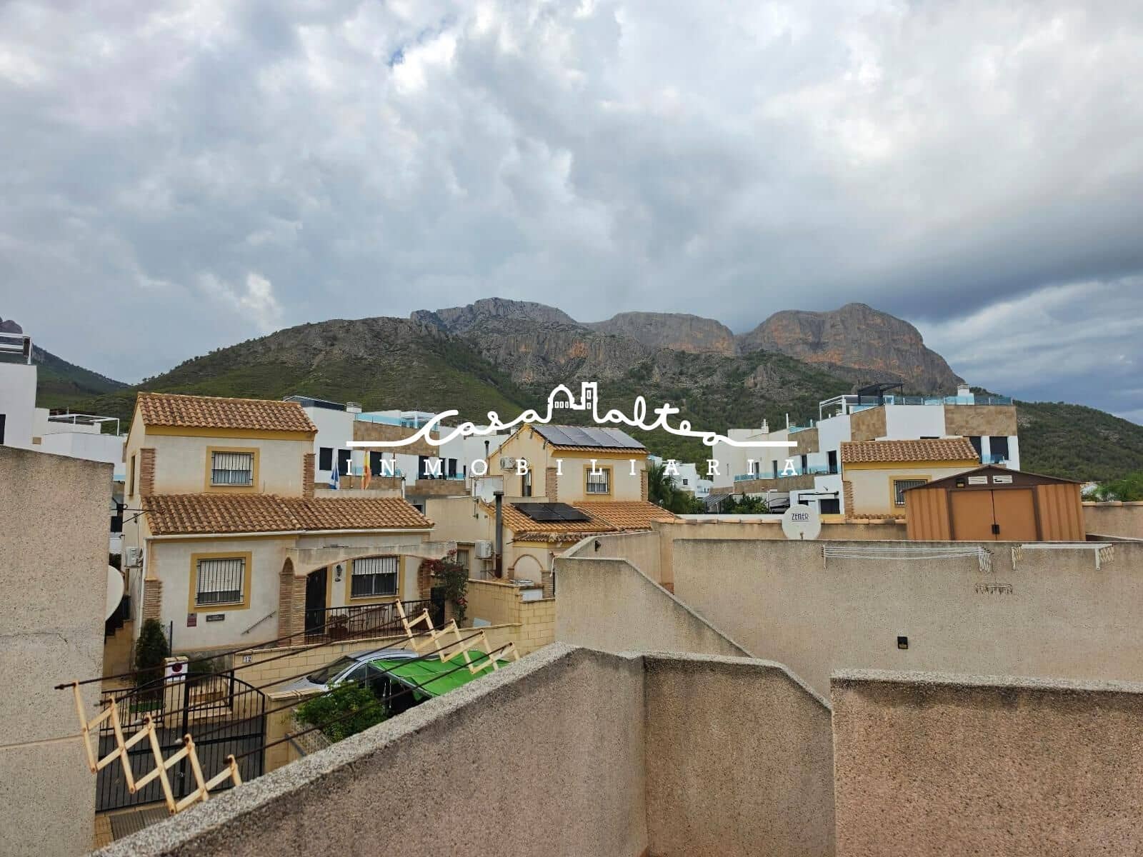 2 bedroom Villa for sale in Polop with pool - € 220,000 (Ref: 10161633)
